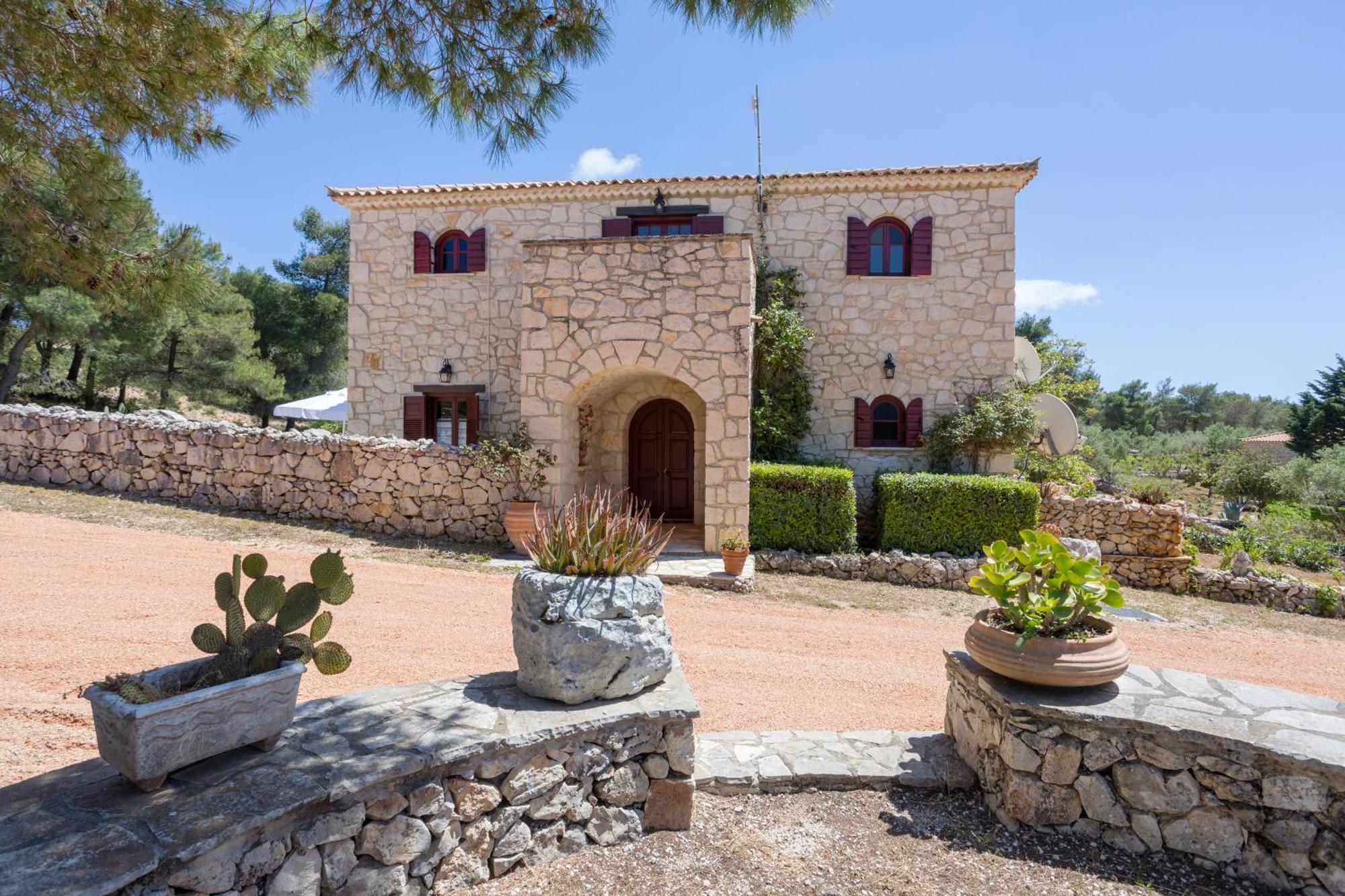 Aresti Mountain Resort Agios Leon Exterior photo