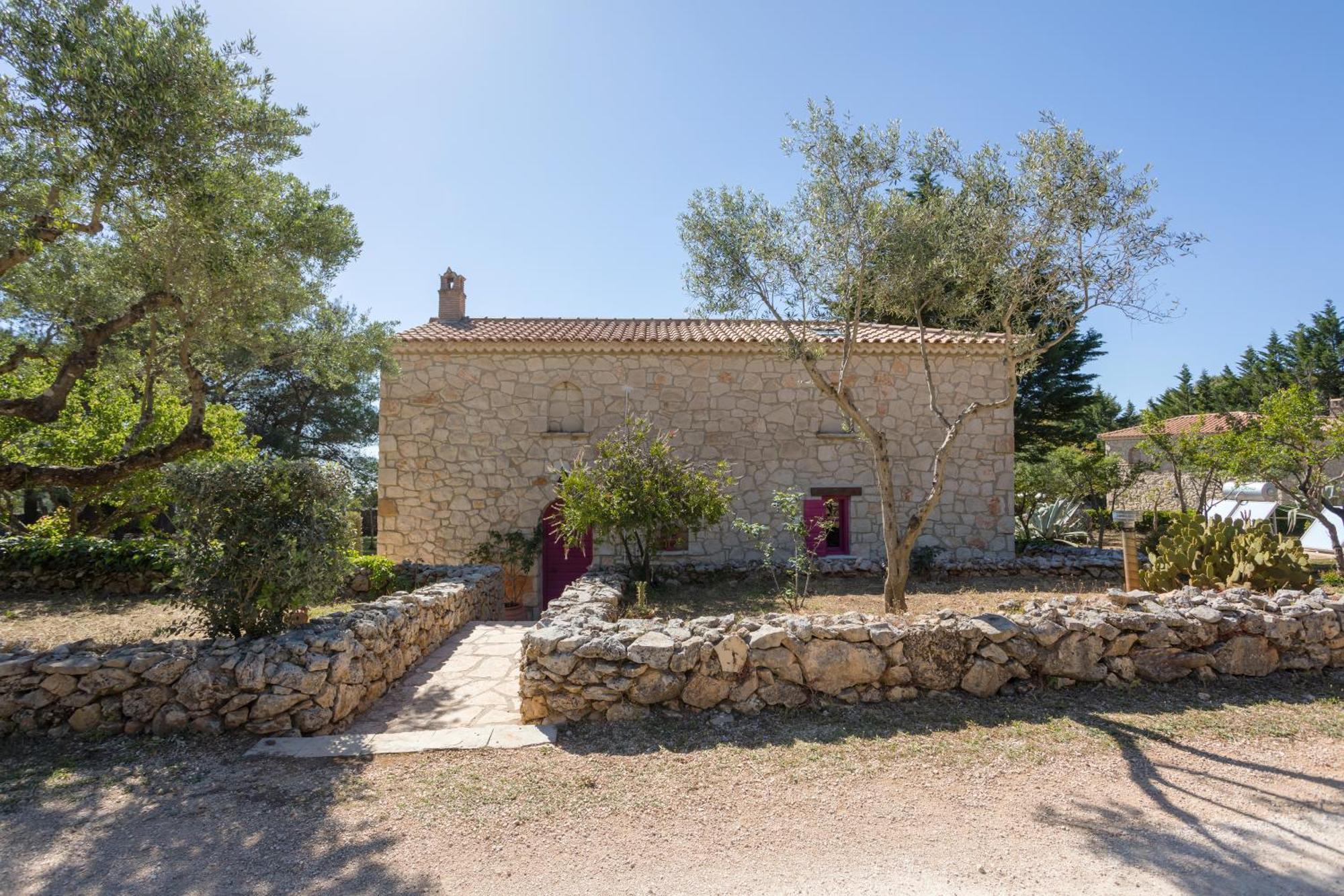 Aresti Mountain Resort Agios Leon Exterior photo